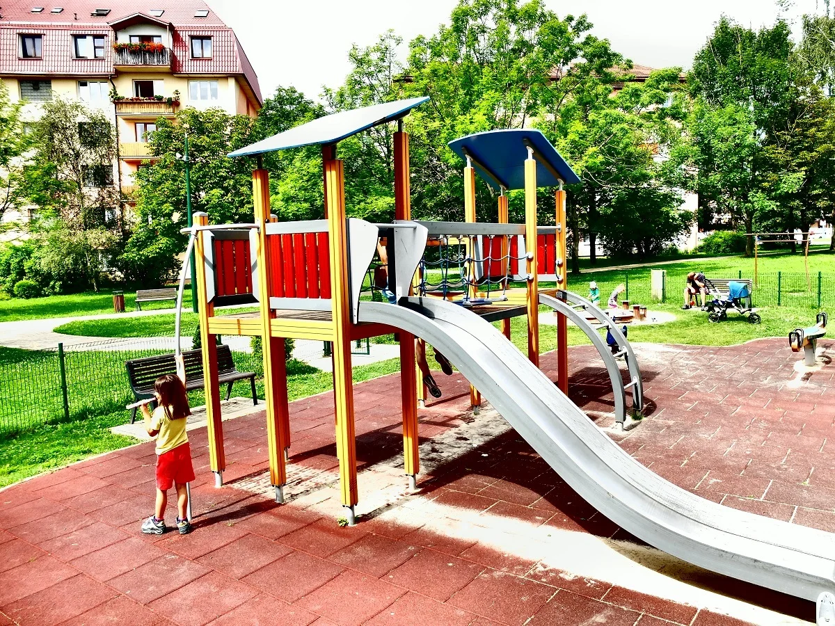 Außenkinderspielplätze